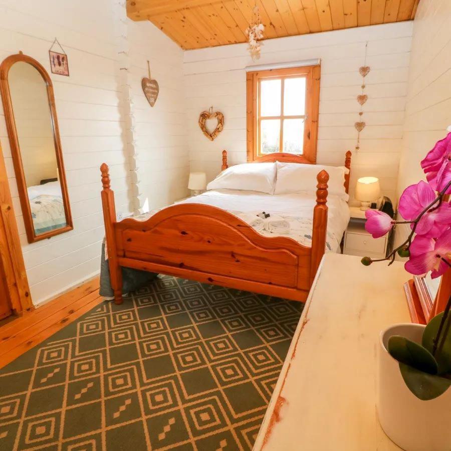 Trevenna Cabin 圣奥斯特尔 外观 照片